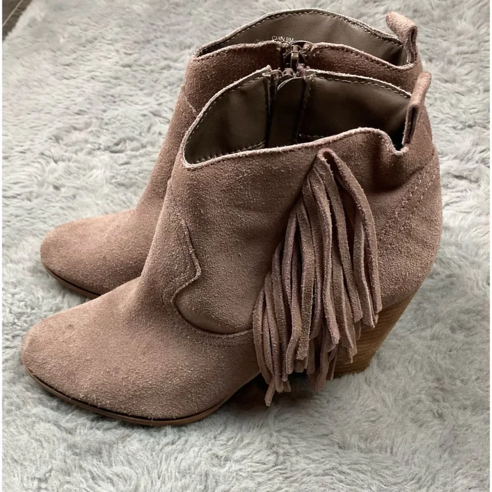 Steve Madden Taupe Suede Fringe Ankle Booties